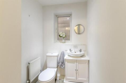 Cloakroom/WC