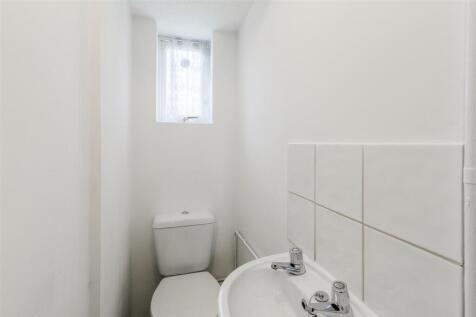 Cloakroom/WC