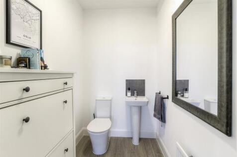 Cloakroom/WC