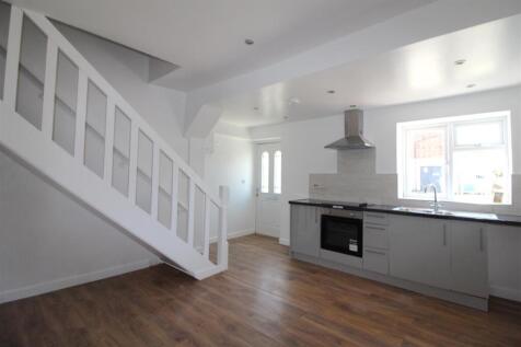 Open Plan Kitchen/Lounge Area