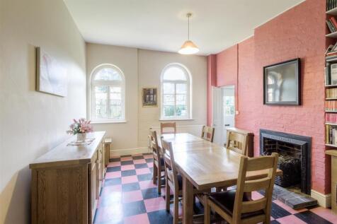 Coach House - Dining Room