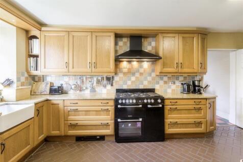 Coach House - Kitchen