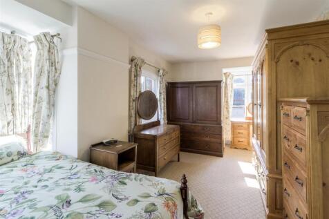 Coach House - Bedroom 1