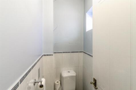 Flat 5 WC