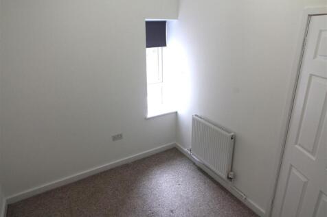 BEDROOOM