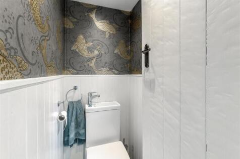 Cloakroom/WC