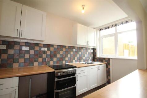 21 hillside road - kitchen.JPG