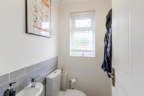 Cloakroom/WC