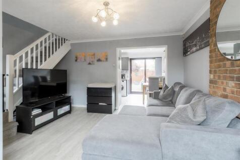 Medway Drive living
