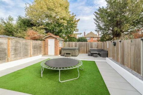 28 Hardwick Road 014.jpg