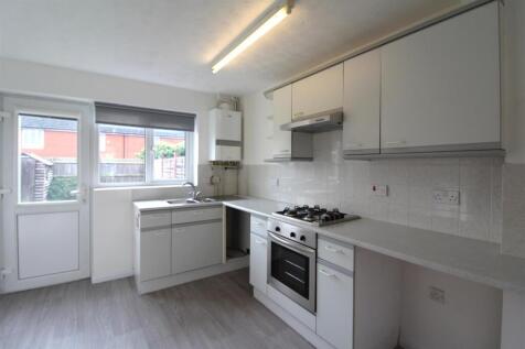 Senwick Drive - Kitchen1.JPG