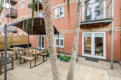 Private Garden for the apartment