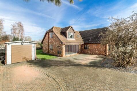 Detached Garage