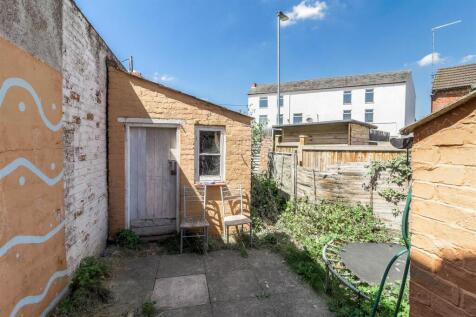 25 Wellingborough Road 009.jpg