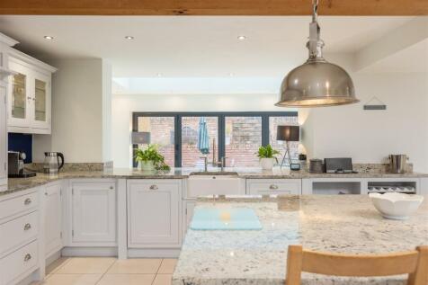 Sunnybank Kitchen-5.jpg