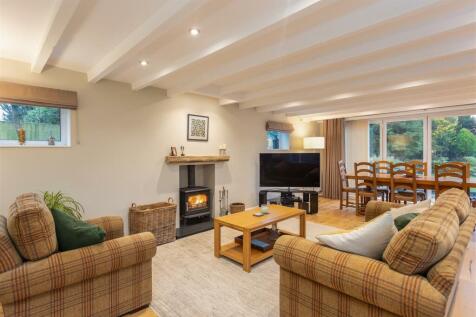 The Tofts Reception Room-3.jpg