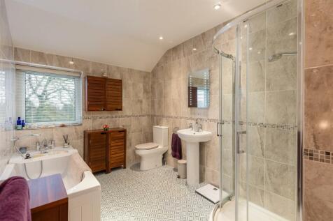 The Tofts Bathroom-1.jpg