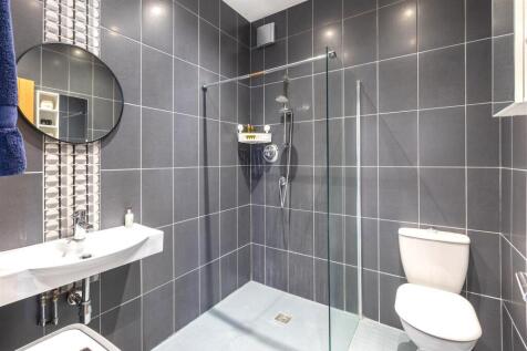 19 - Wet Room.jpg