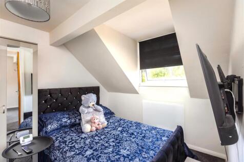 36 - Annexe Bedroom.jpg