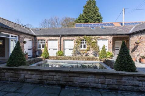 Grooms Cottage External-15.jpg