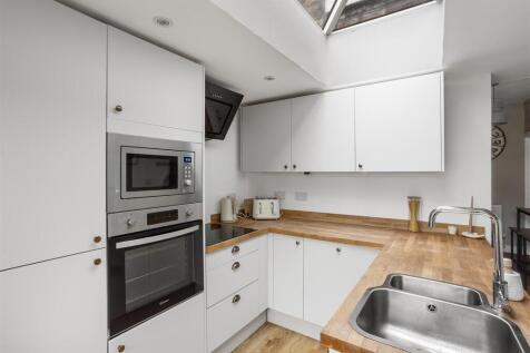63_Town_Street-04[1].jpg
