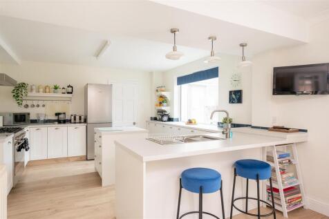 7 Pipers Acre-12.jpg
