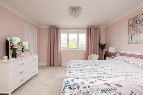 7 Pipers Acre-9.jpg