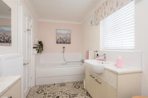 7 Pipers Acre-8.jpg