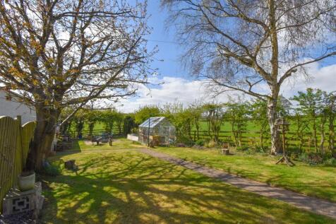1 Mill Bank Rear Garden b.jpg