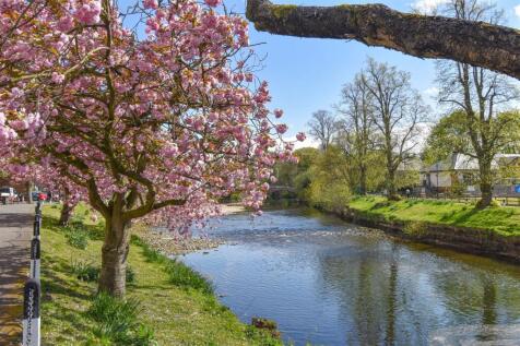 3 Riverside Court River Eden.jpg