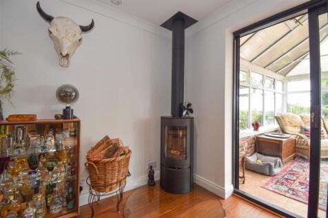 Deva Living Room cc.jpg