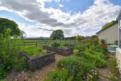 Deva Rear Garden c.jpg