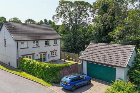 2 Goldington Drive Aerial c.jpg
