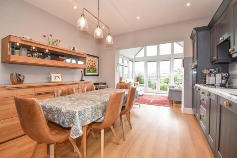 Suffolk Croft Dining Kitchen a.jpg