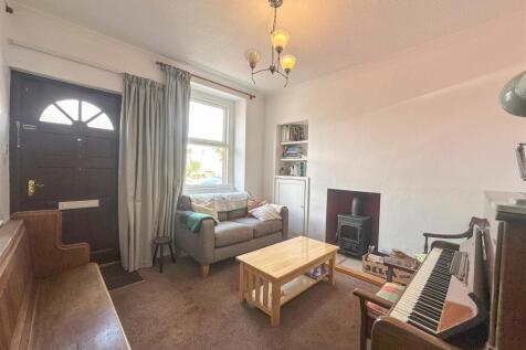 7 Graham Street Living Room a.jpg