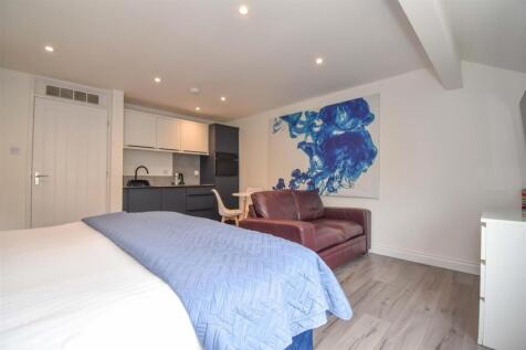 87 Wilson Row Living Room b.jpg