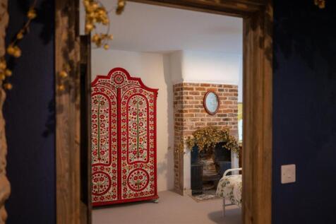 Castlehowe Bedroom d.jpg