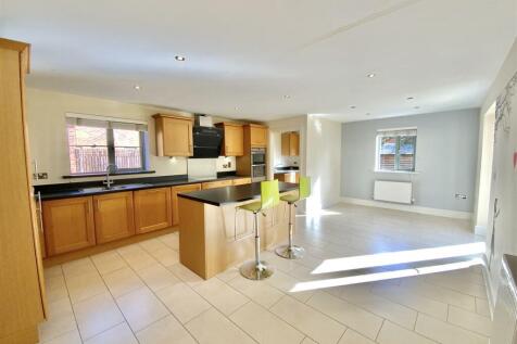 Kitchen/ Dining/ Family Room
