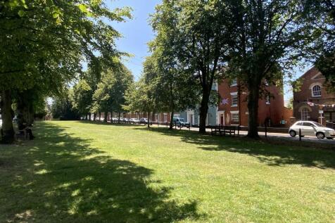 View over Horsefair Green