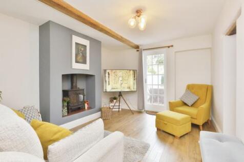 Living Room 2.jpeg