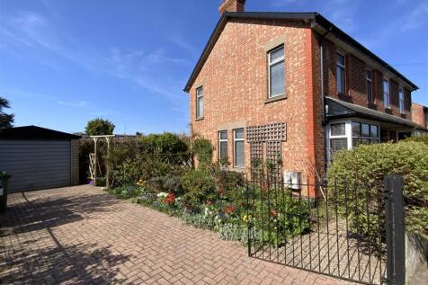 Drive, Garage &amp; Side Garden