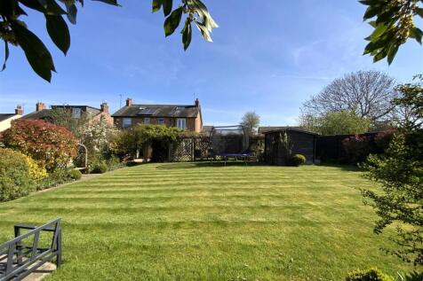 Large Rear Garden
