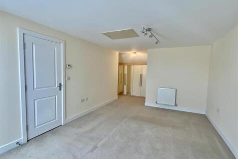 Bedroom 1 &amp; Dressing Area
