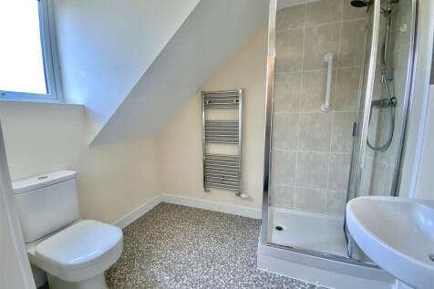 Bedroom 1 - Ensuite