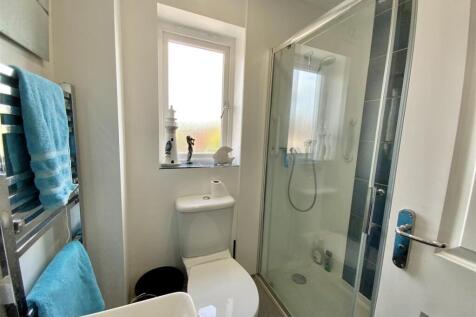 Family Shower Room