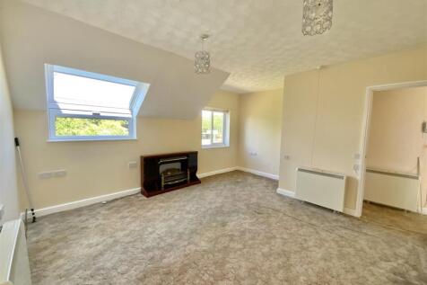 Lounge/ Dining Room