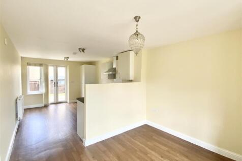 Kitchen/ Dining Room