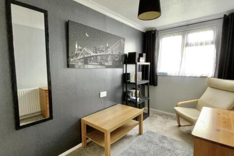 Bedroom 3 (First Floor)