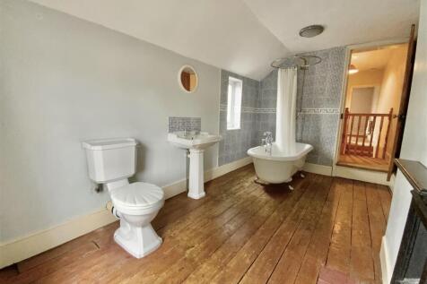 Large Bathroom