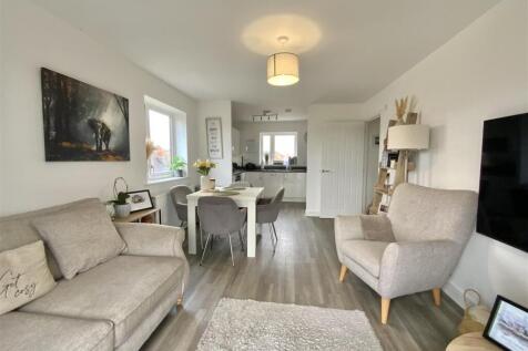 Living room/dining room